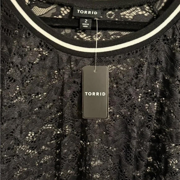 Black Lace Top with White Trim - Picture 2 of 3